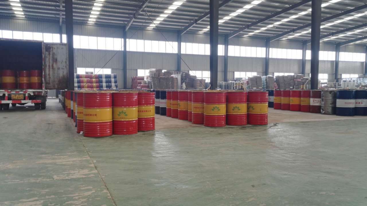 船用潤滑油與陸上用柴油機(jī)油有什么不同?那個品牌的好用？